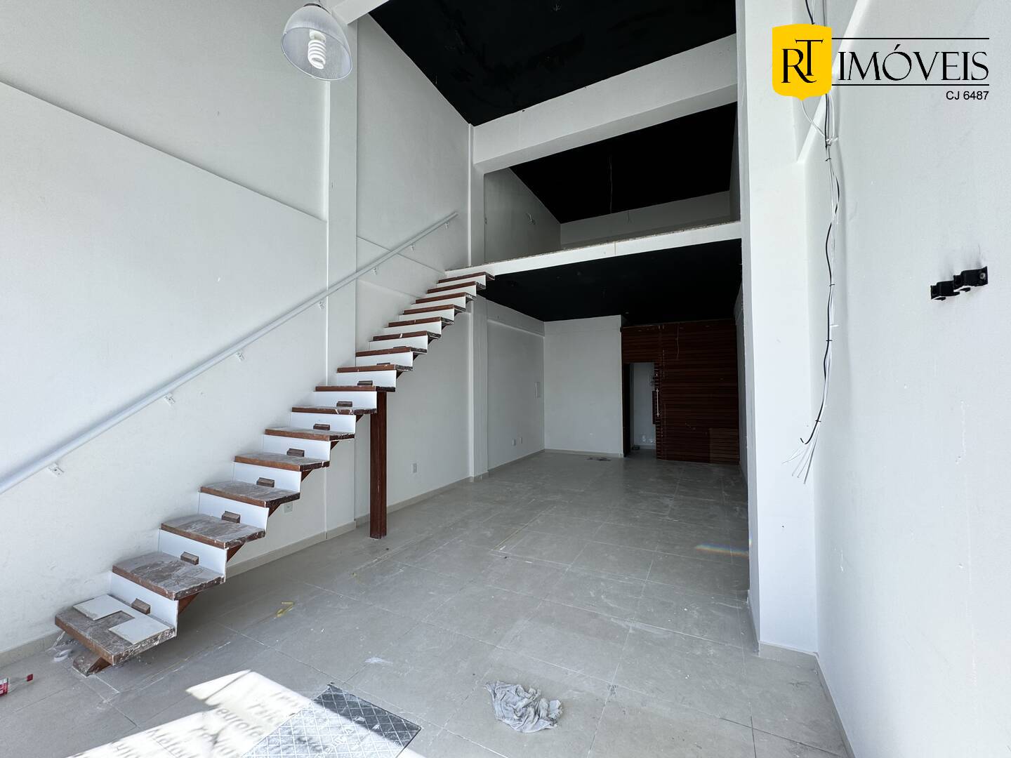 Loja-Salão para alugar, 243m² - Foto 25