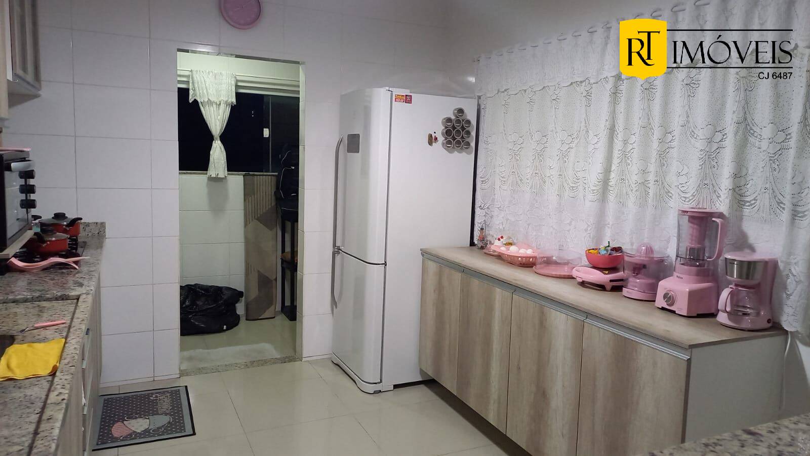 Casa de Condomínio à venda com 3 quartos, 200m² - Foto 9