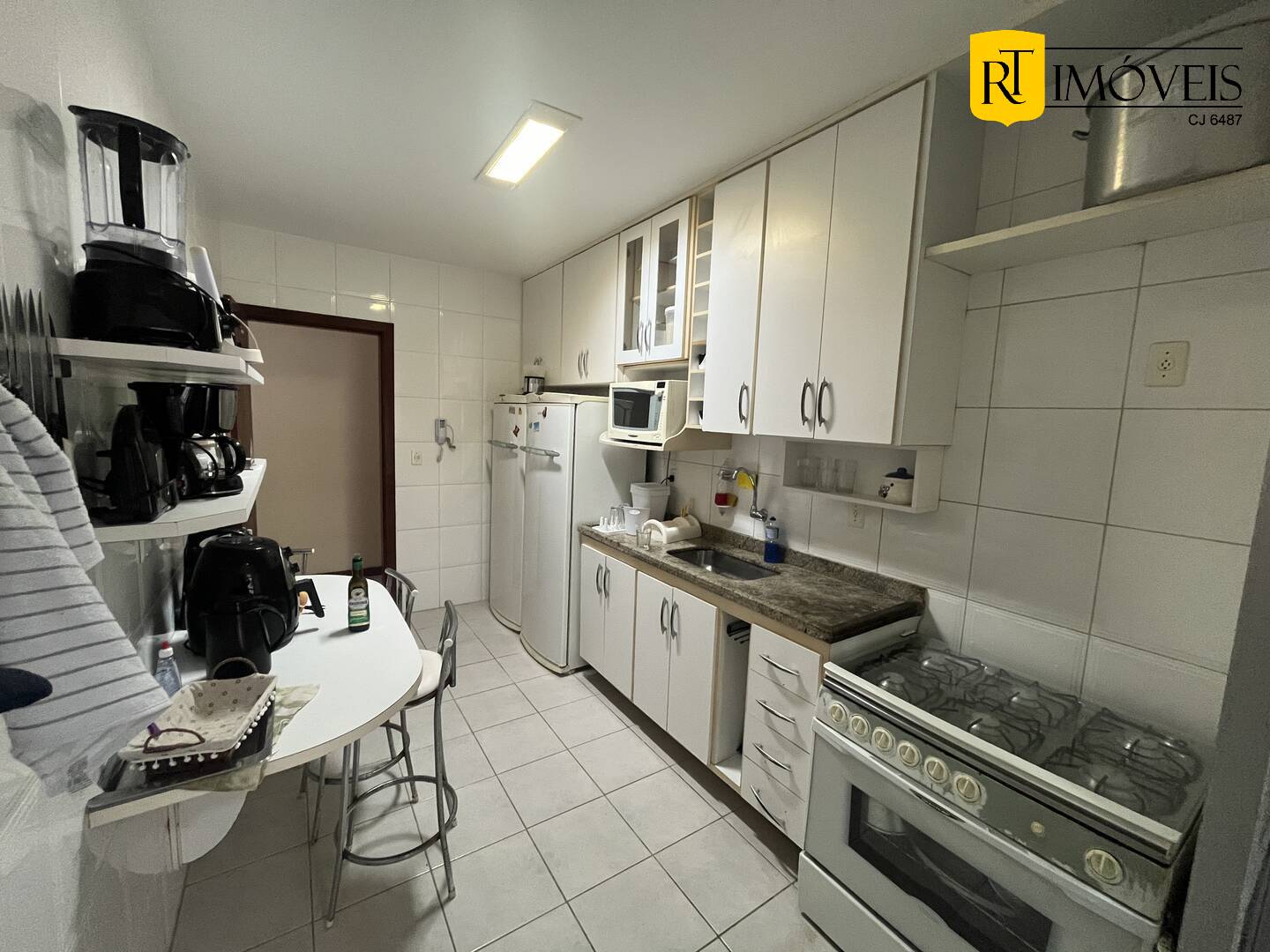 Apartamento para alugar com 2 quartos, 120m² - Foto 8