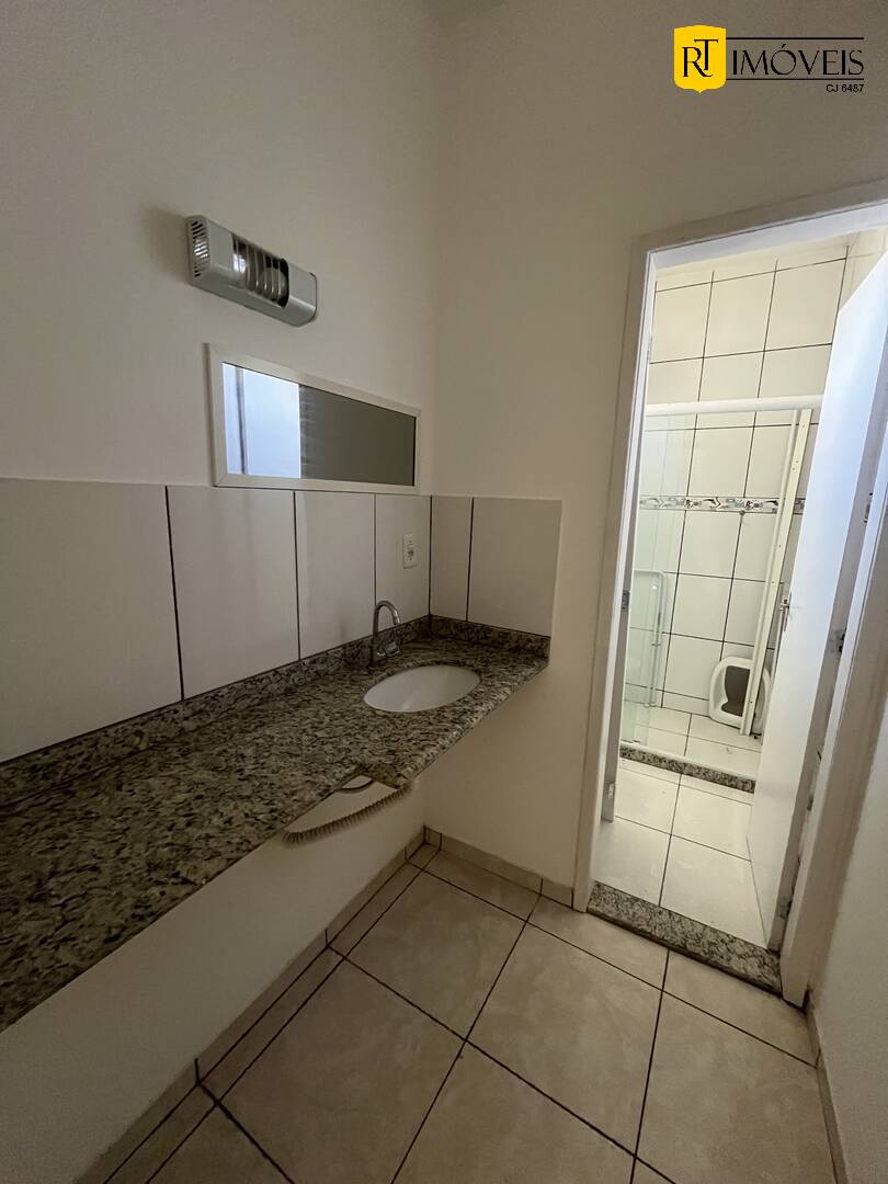 Casa para alugar com 4 quartos, 120m² - Foto 14