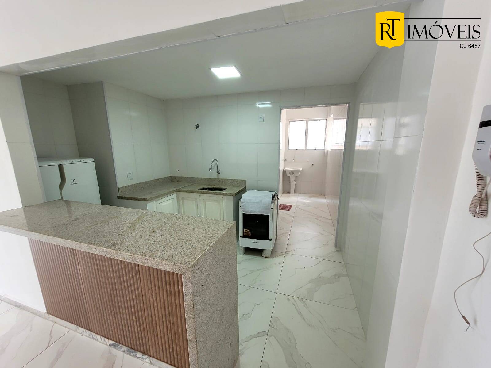 Apartamento à venda com 3 quartos, 110m² - Foto 3