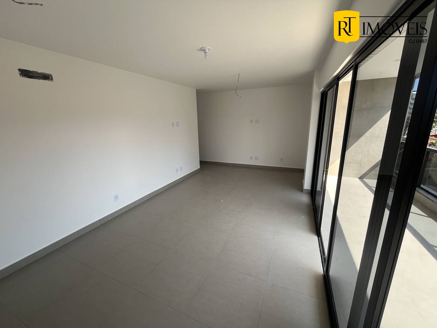 Apartamento à venda com 2 quartos, 103m² - Foto 7