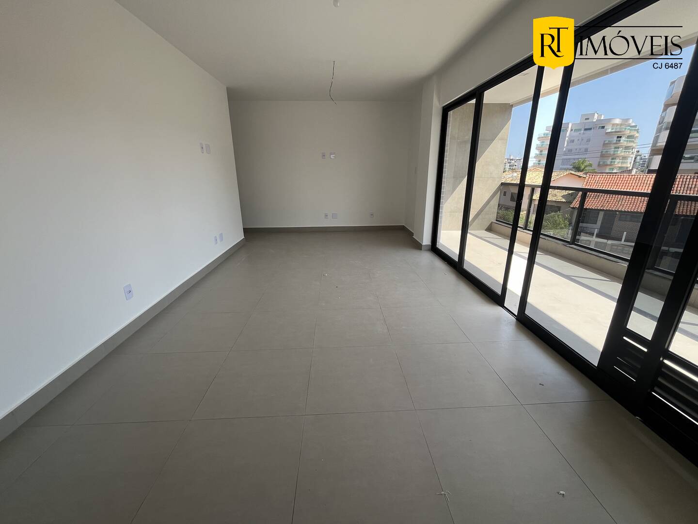 Apartamento à venda com 2 quartos, 103m² - Foto 4