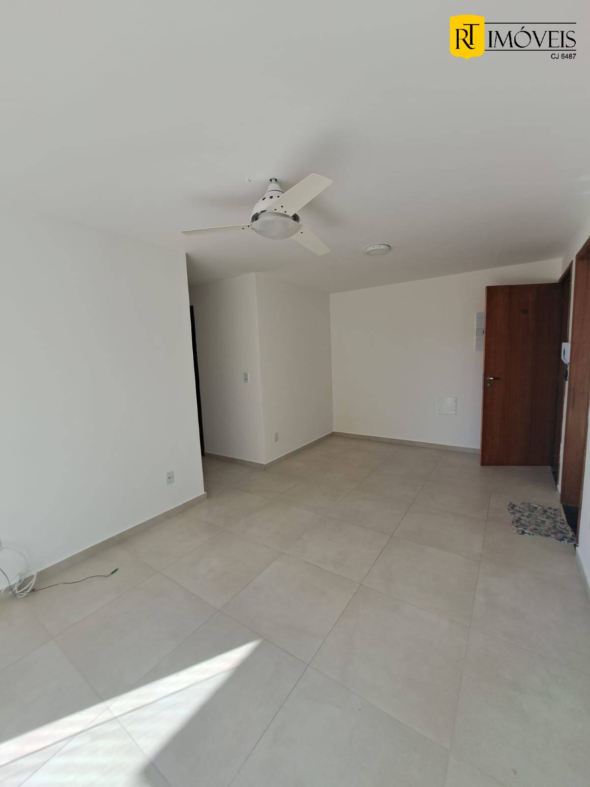 Apartamento para alugar com 2 quartos, 118m² - Foto 3