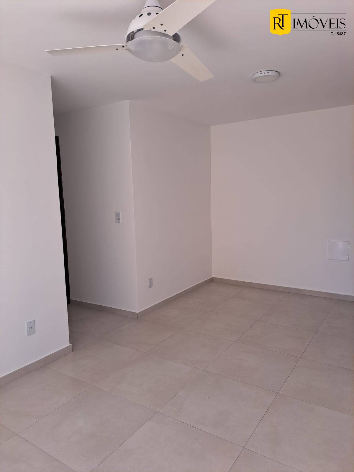 Apartamento para alugar com 2 quartos, 118m² - Foto 4