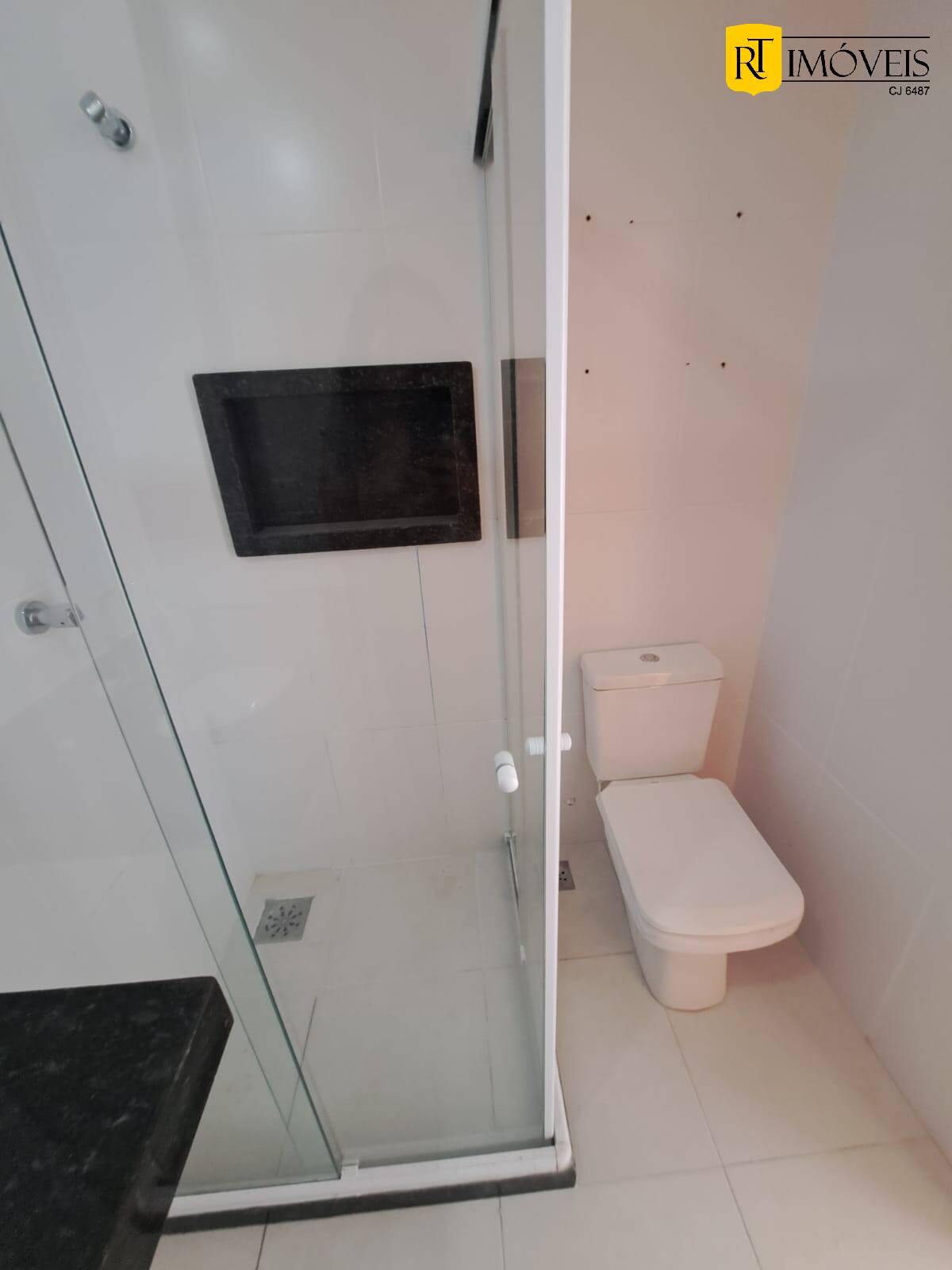 Apartamento para alugar com 2 quartos, 118m² - Foto 13