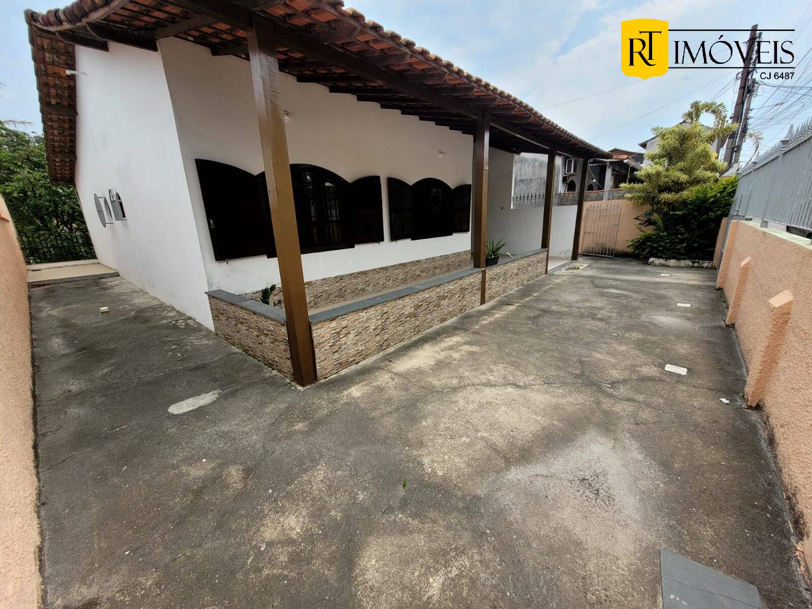 Casa à venda e aluguel com 2 quartos, 600m² - Foto 2