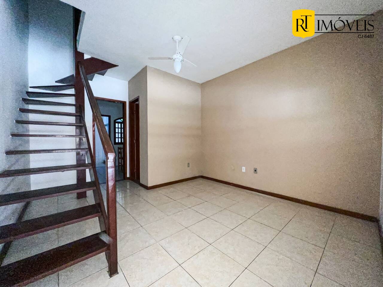 Casa de Condomínio para alugar com 2 quartos, 78m² - Foto 1